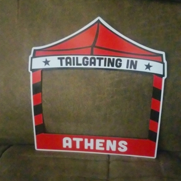 MAGNET - Picture 2 of 2